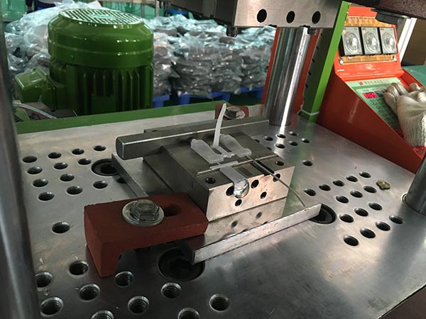 Molding Machine Molding Machine