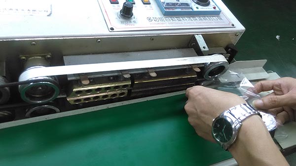 Automatic Packing Machine - Sealing Machine For PE Bag Automatic Packing Machine - Sealing Machine For PE Bag